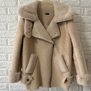 모던로브 무스탕 (베이지)