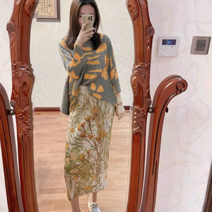 플리츠플리즈 리콜렉션 스커트,이세이미야케 코트