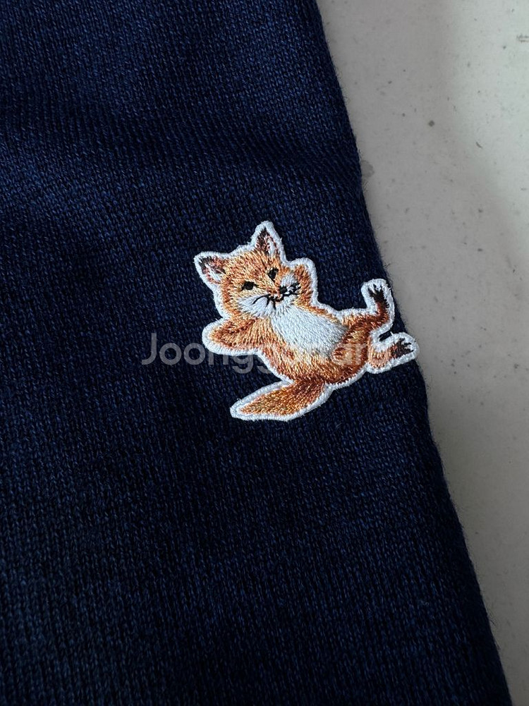 메종키츠네 칠렉스 폭스 클래식 울니트 (남자/L)--1