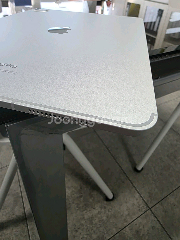 아이패드 프로 13인치 M4 셀룰러 256GB 애케플--4