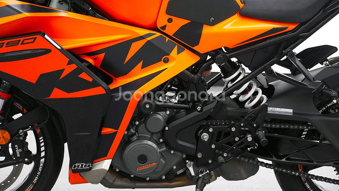 KTM RC390 2022년식 판매합니다--4