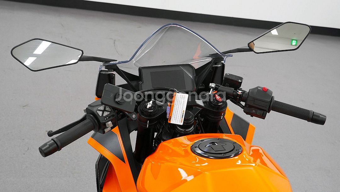KTM RC390 2022년식 판매합니다--1