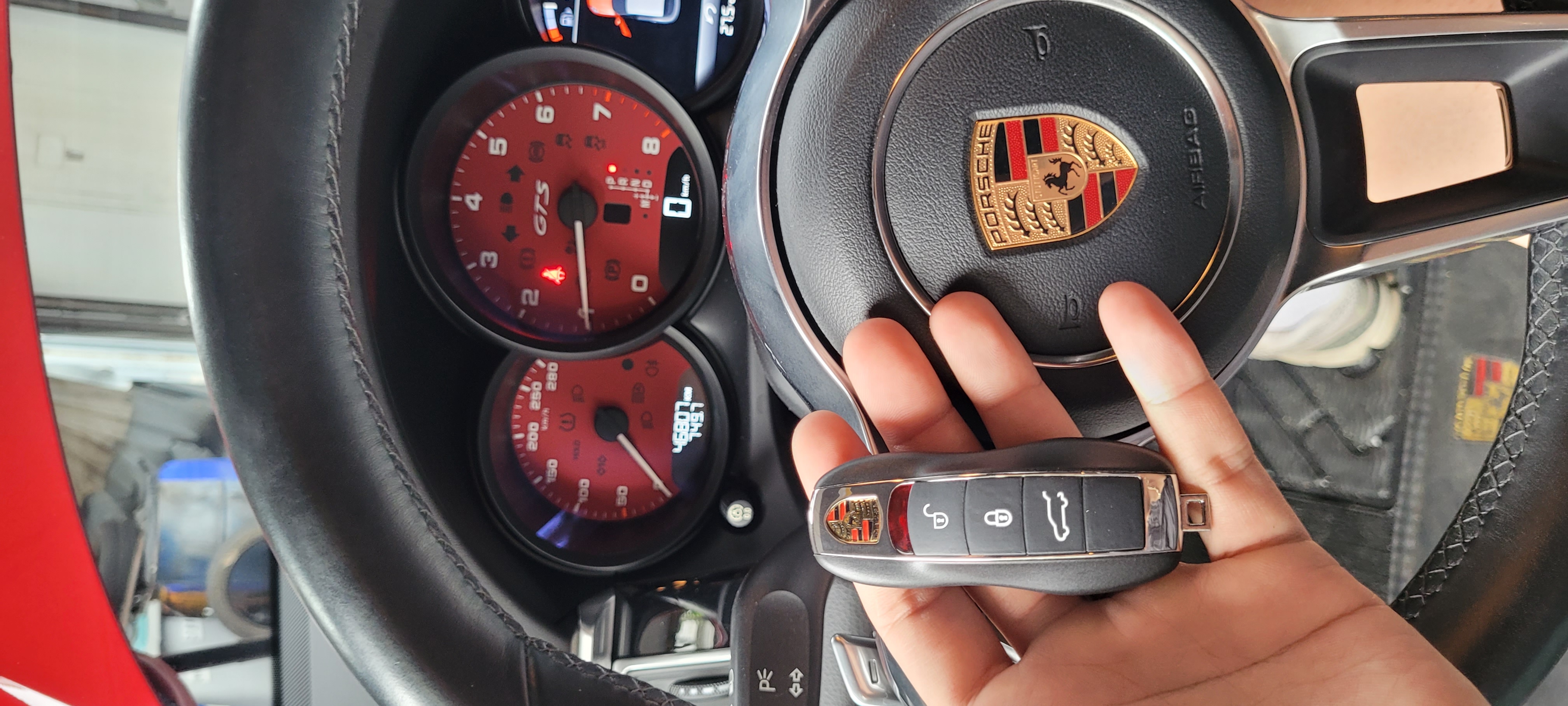 [긴급출동] 포르쉐 마칸 GTS 2016 24시간 전국 문 개방·키 복구--2