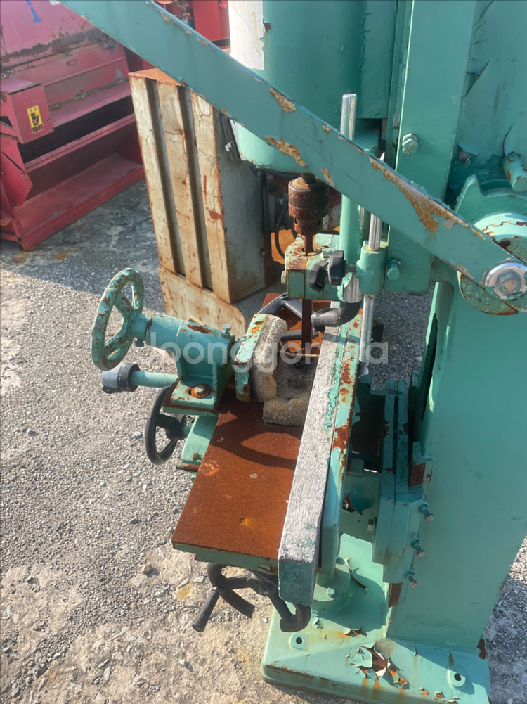 소형 원형톱기 목공 사각홈 가공기--2