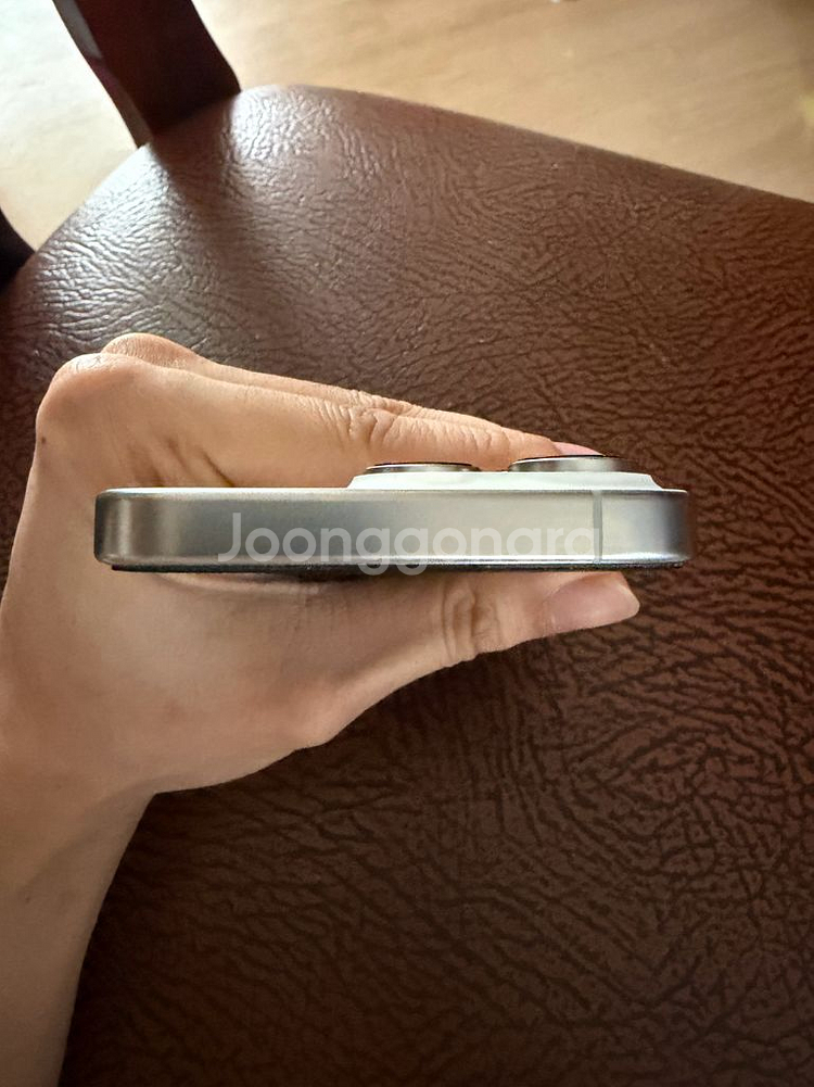 아이폰 16프로 256GB 팝니다--4