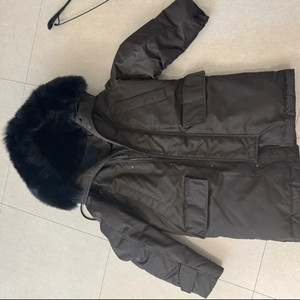 티아이포맨 패딩 여우털