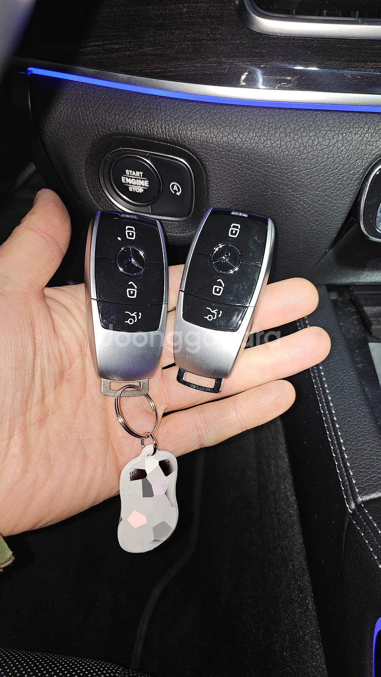 벤츠 GLE400d 스마트키 2개 제작 + 자동문 열림 기능 추가--1