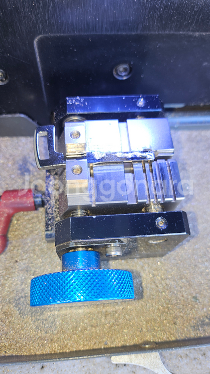 벤츠 GLE400d 스마트키 2개 제작 + 자동문 열림 기능 추가--5