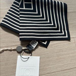 토템 스카프 블랙 새상품