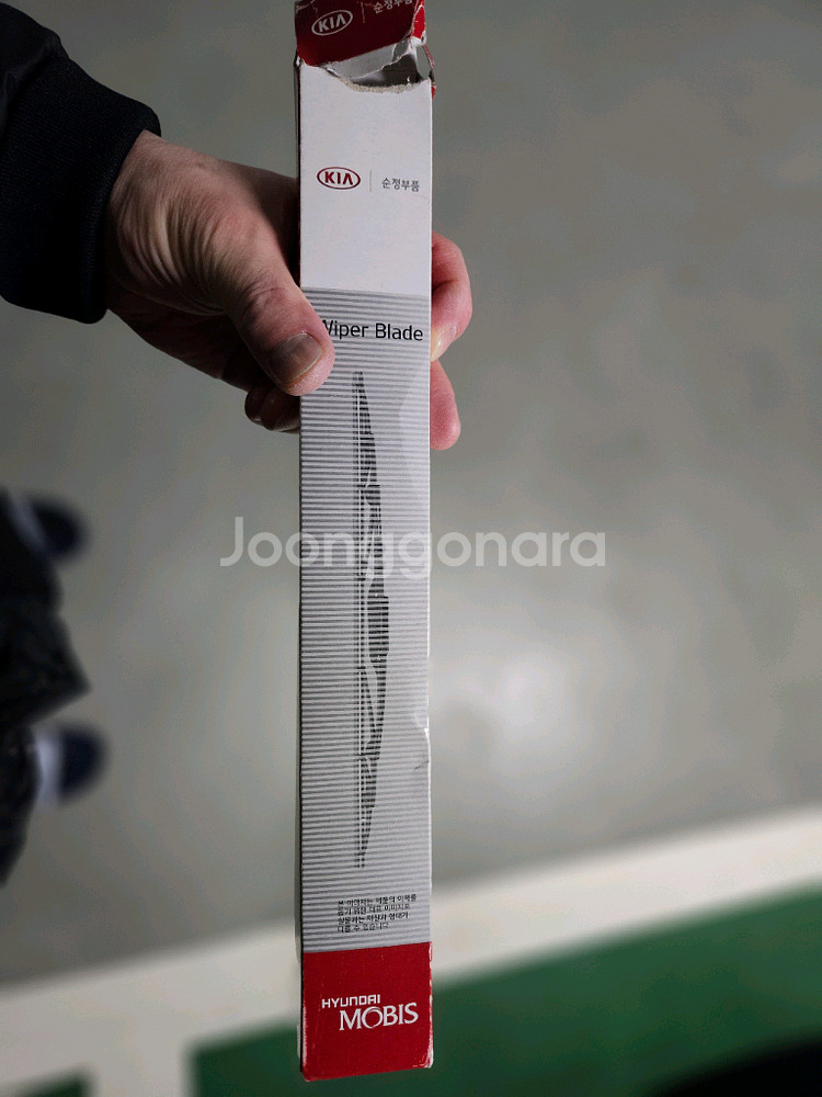 뉴모닝 스포일러(09년식, 순정) 검정색 중고 팝니다.--5