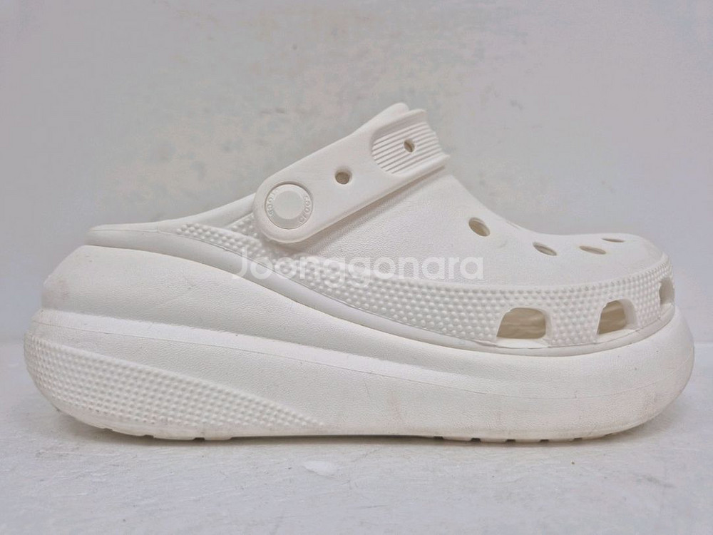 크록스 여성 샌들 240--0