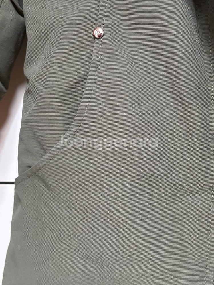 무스너클 카키색 여성 패딩 s--4