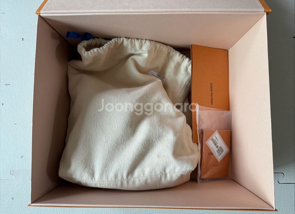 루이비통 더플백 M43587--8