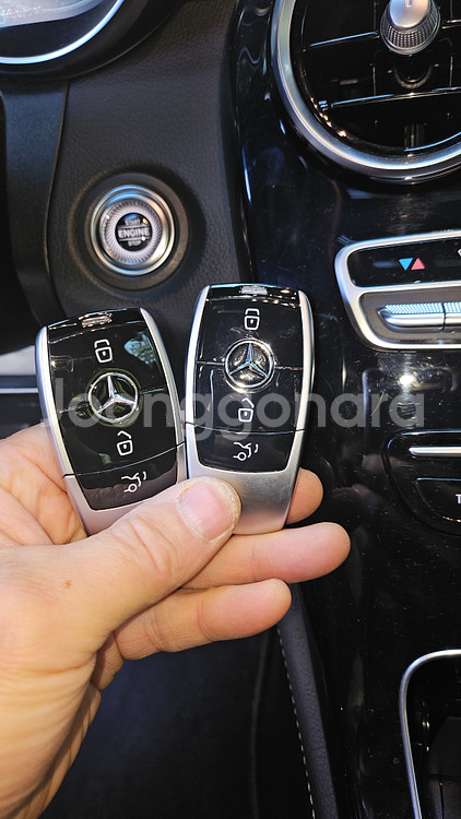 벤츠 GLC300e 근접도어(PKE) 기능 개조 및 키 2개 등록--1