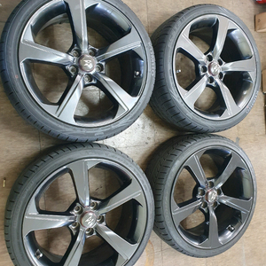 제네시스 19인치 5스포크휠 판매합니다