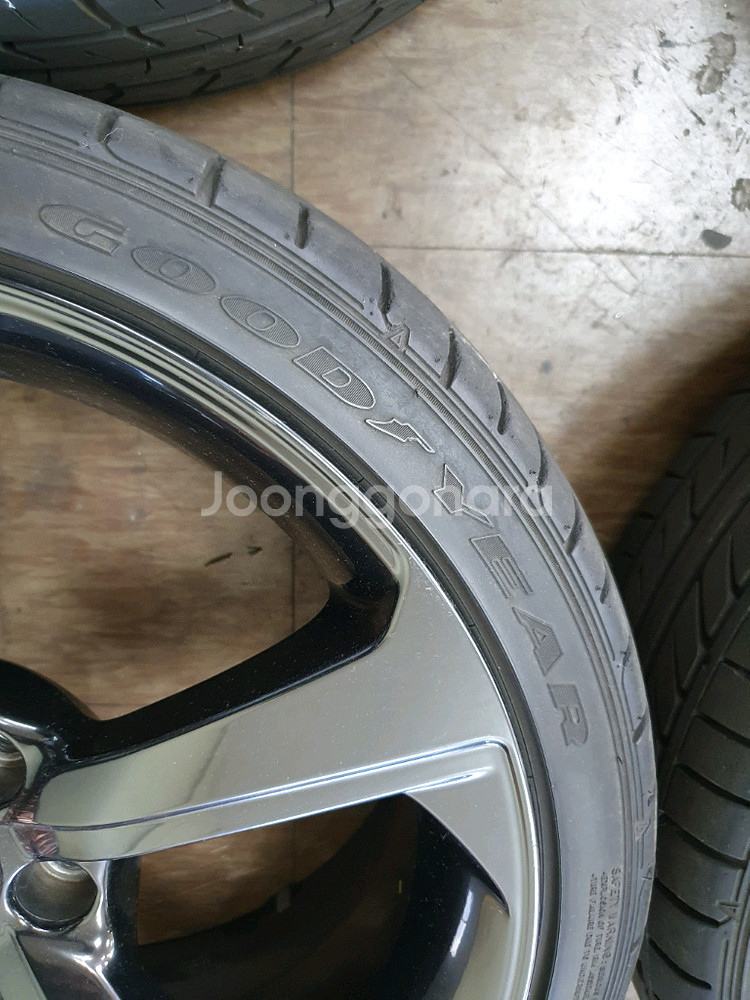 제네시스 19인치 5스포크휠 판매합니다--8