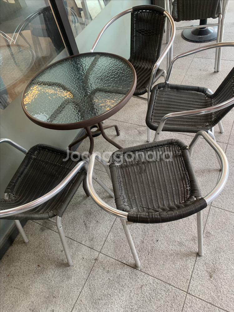 원형테이블 의자 세트--1