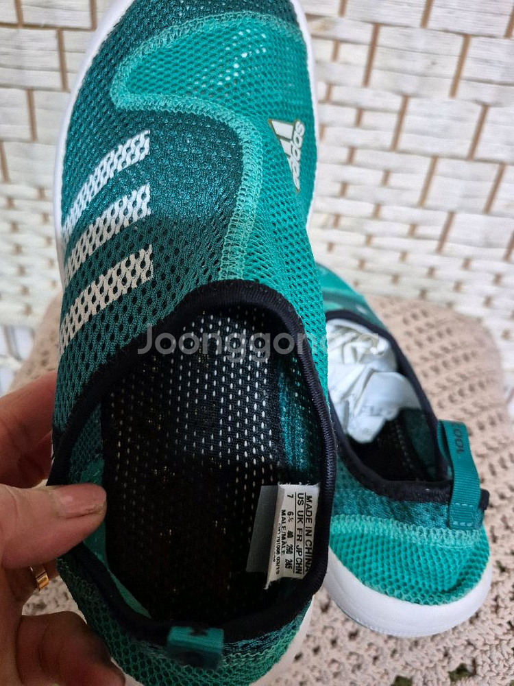 아디다스정품봄여름스니커즈245--1