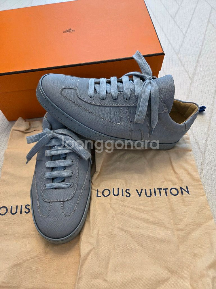 에르메스 부메랑 스니커즈 41.5--1