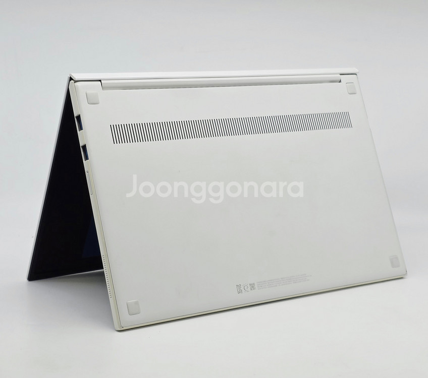 삼성 갤럭시북 이온2 13인치 i5 NT930XDA-KC58W--6