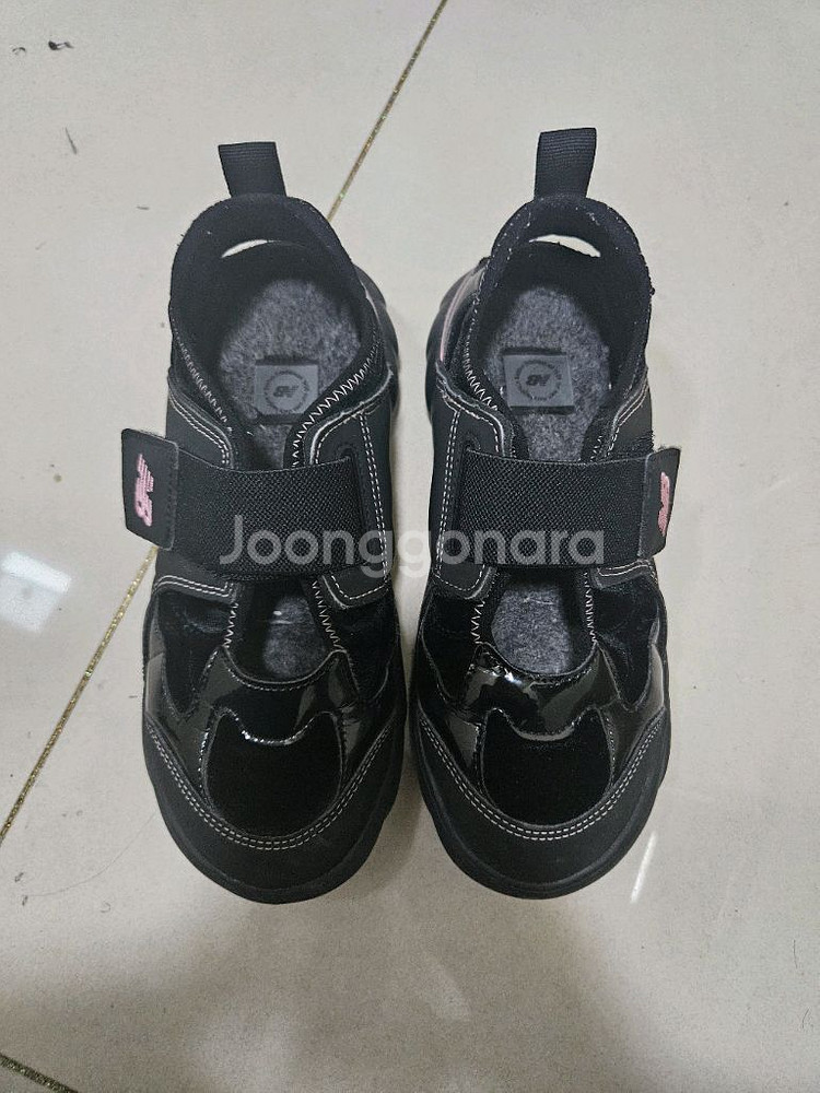 뉴발란스 키즈 벨벳 프리들 블랙핑크 230--1