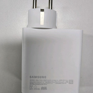 삼성 갤럭시북3 울트라 어댑터 팝니다