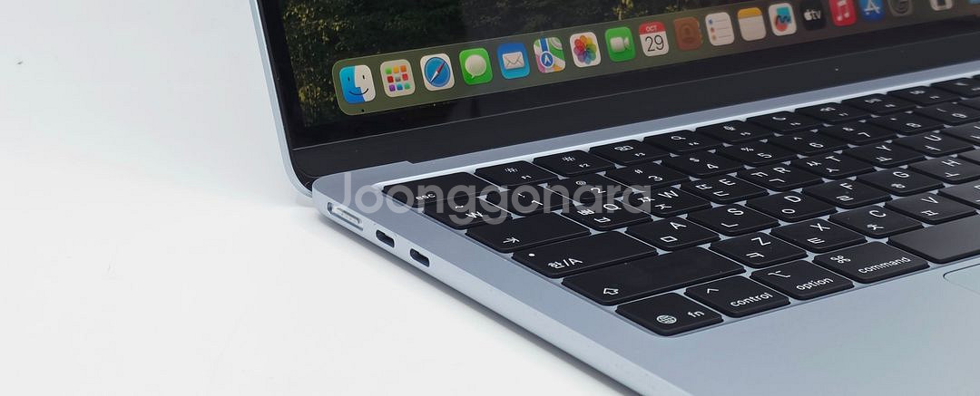 맥북에어13 M4 16GB 256GB 스카이블루 풀박스 중고 배터리효율 100%--3