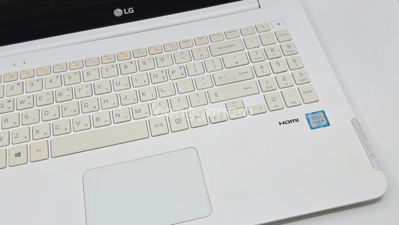 LG 중고 노트북 15인치 울트라PC 15U560-GPLGP i5/8GB 사무/업무 가성비--1