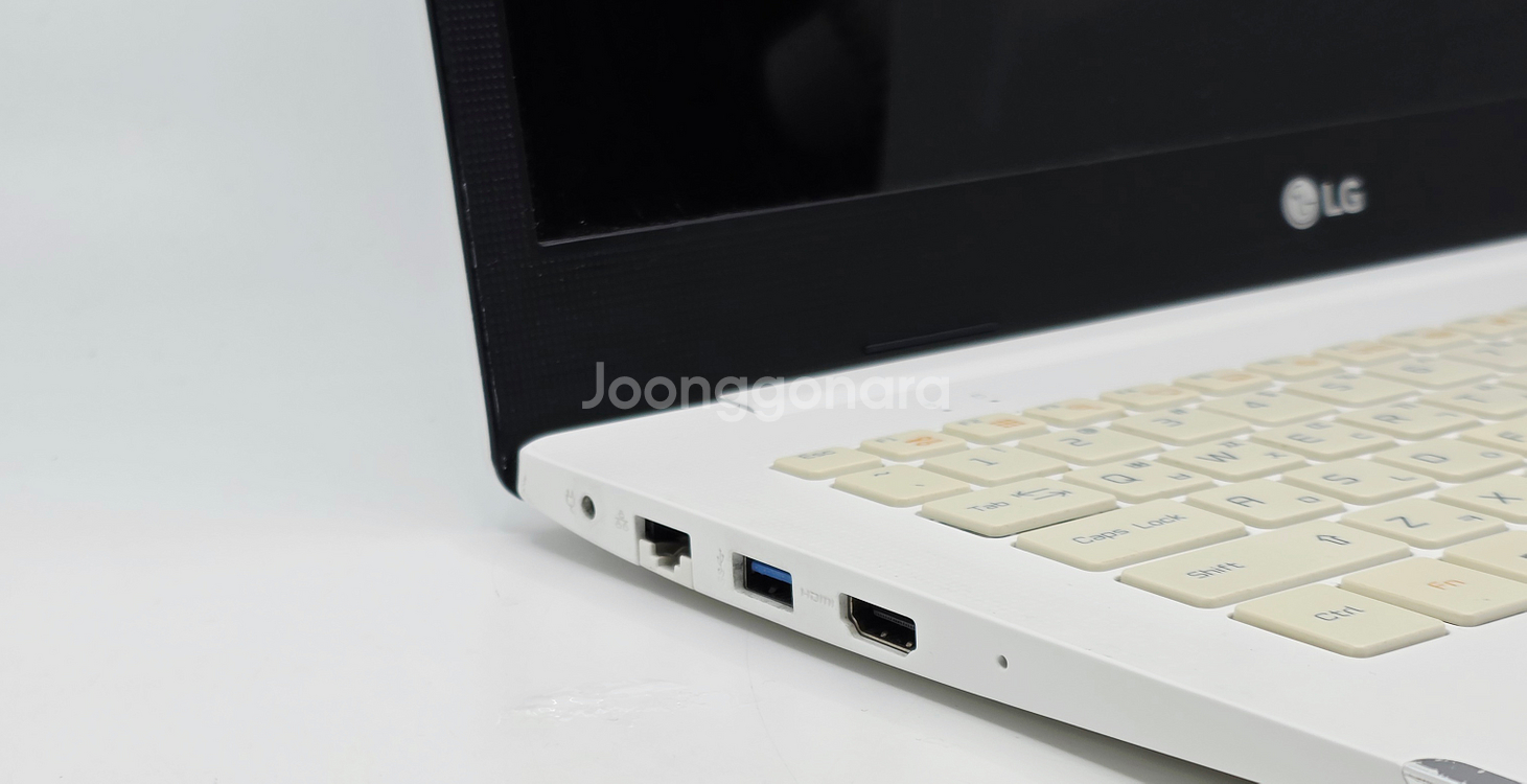 LG 중고 노트북 15인치 울트라PC 15U560-GPLGP i5/8GB 사무/업무 가성비--3