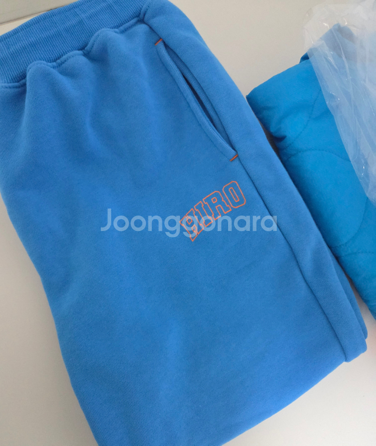 히로 블랭크 스웨트셔츠 150 조거팬츠140 퀼팅자켓 겨깔 블루 140( 비니 새제품증정)4종세트--3