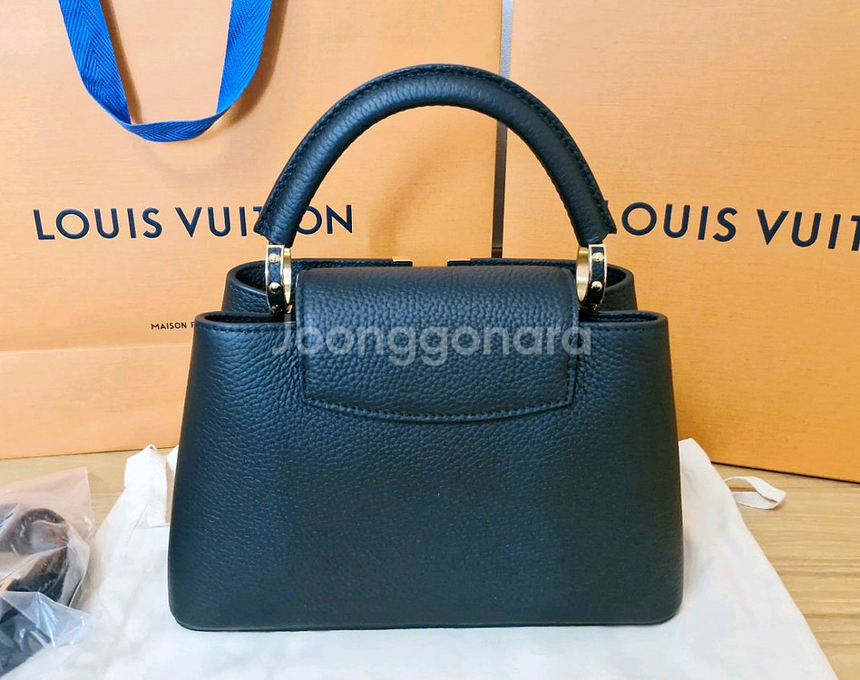 루이비통 카퓌신 BB 토뤼옹 노아르 미사용 새 상품--2