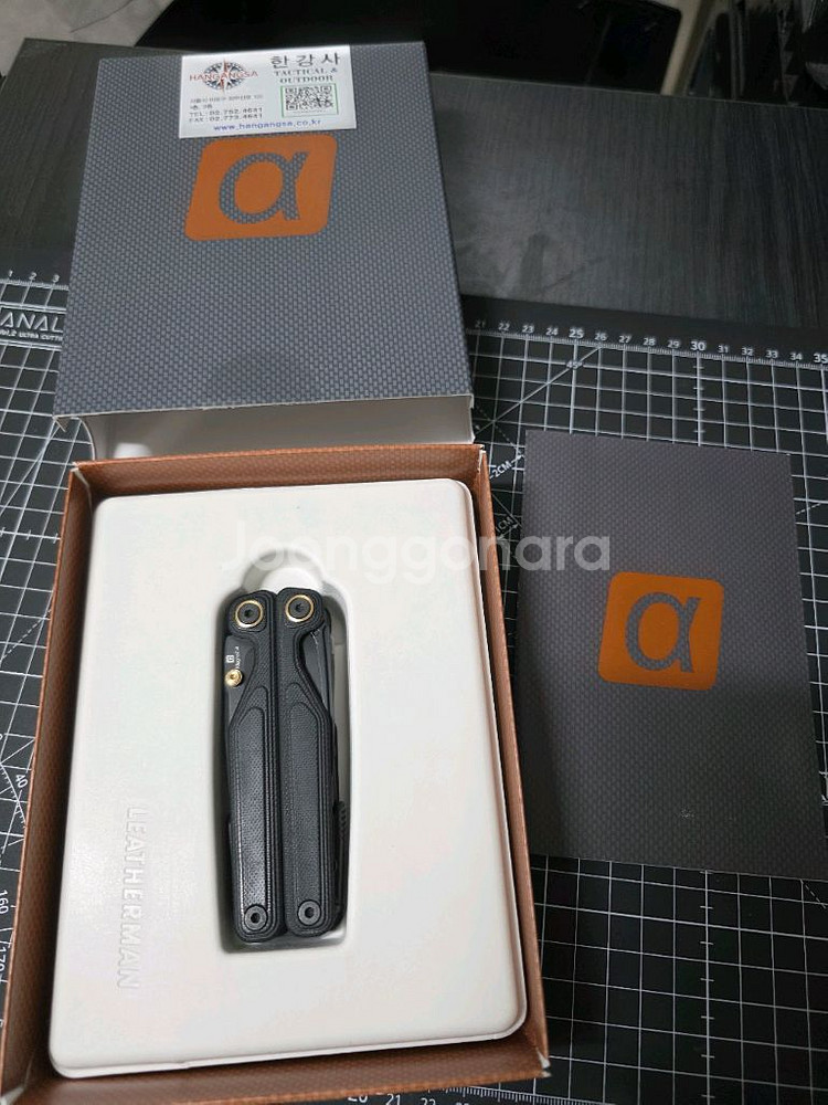 레더맨 웨이브 알파 멀티툴 팝니다.--1