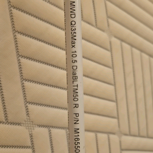 테일러메이드 Qi35 MAX 드라이버