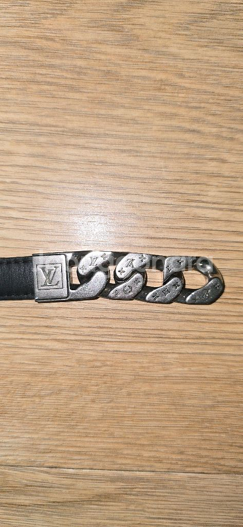 루이비통 가죽 팔찌--4