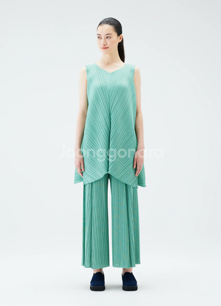 플리츠플리즈 24년 8월 멜로우 탑(튜닉/새상품)--1