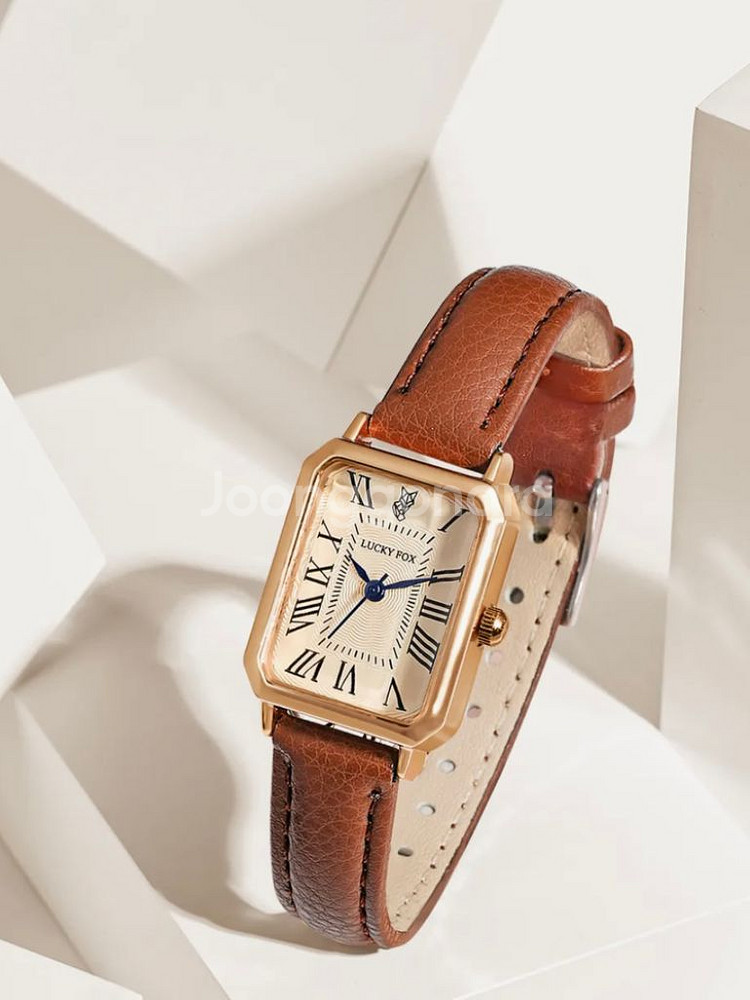 (새상품)여성 가죽밴드 손목시계 브라운--1