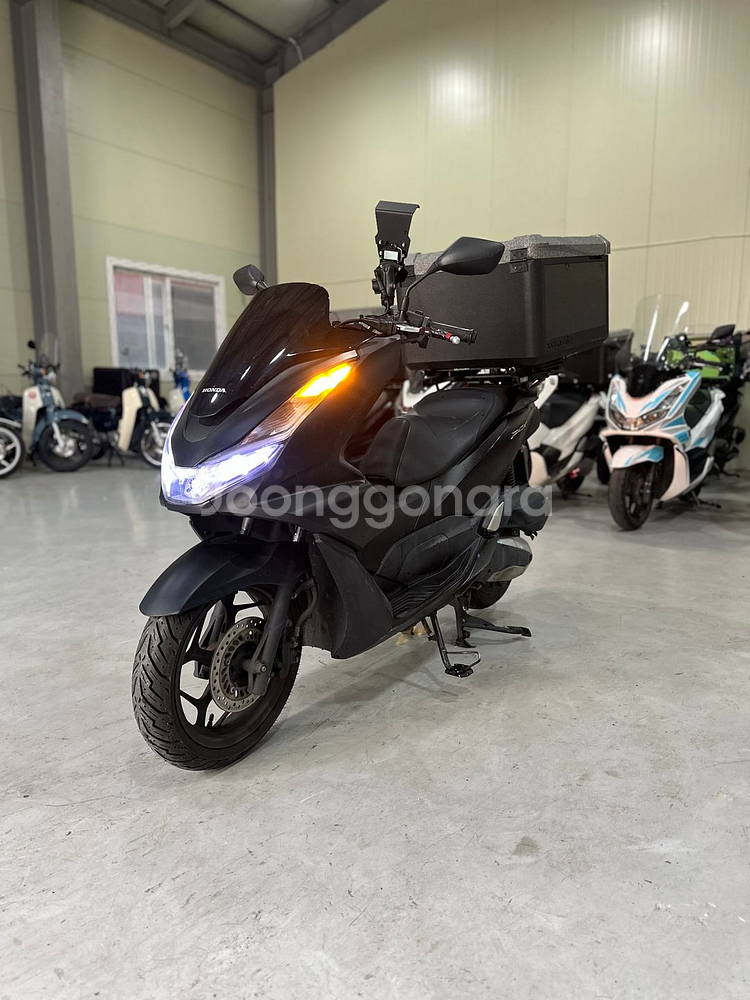 혼다 22년식 Pcx125 6만Km 깔끔한 차량 판매합니다.--1