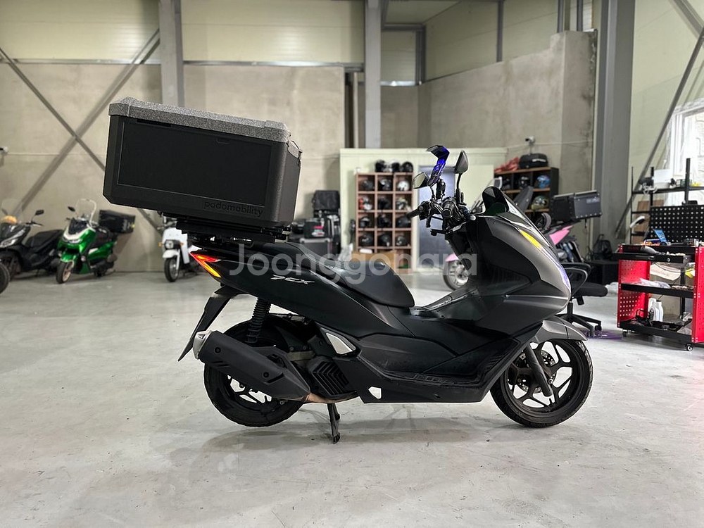 혼다 22년식 Pcx125 6만Km 깔끔한 차량 판매합니다.--4