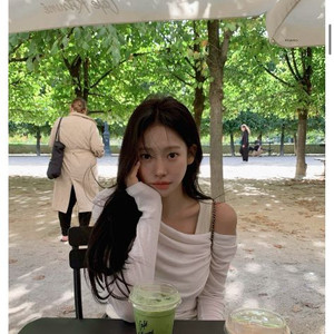 리즈leeds cream layerd tee 레이어드 티셔츠