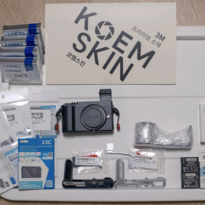 파나소닉 루믹스 GX9 바디 (렌즈 3종 별도 판매)