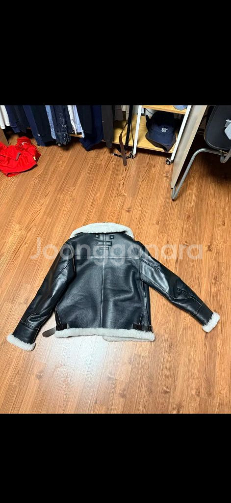 디아프바인 무스탕 lot 657 B-3 M size--3