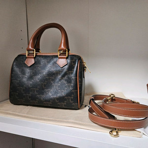 셀린느 트리옹프 스몰 보스턴백