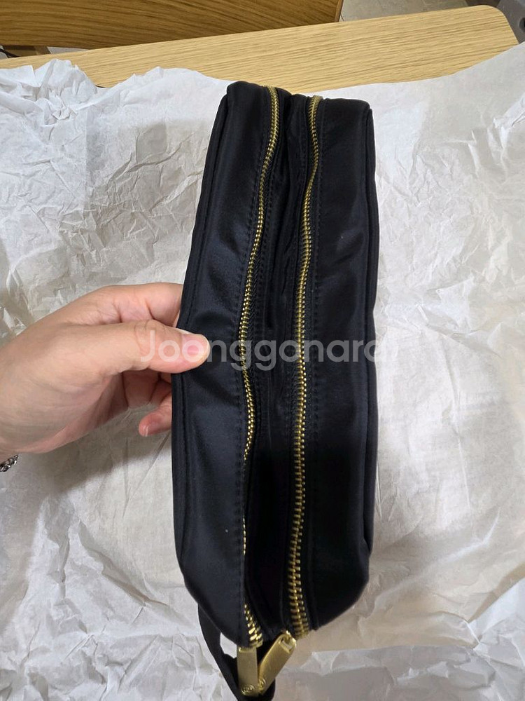 샤넬 뷰티 투지퍼 파우치--1