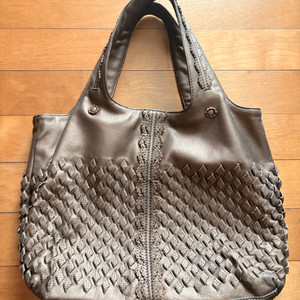 보테가베네타 브론즈 인트레치아토 토트백