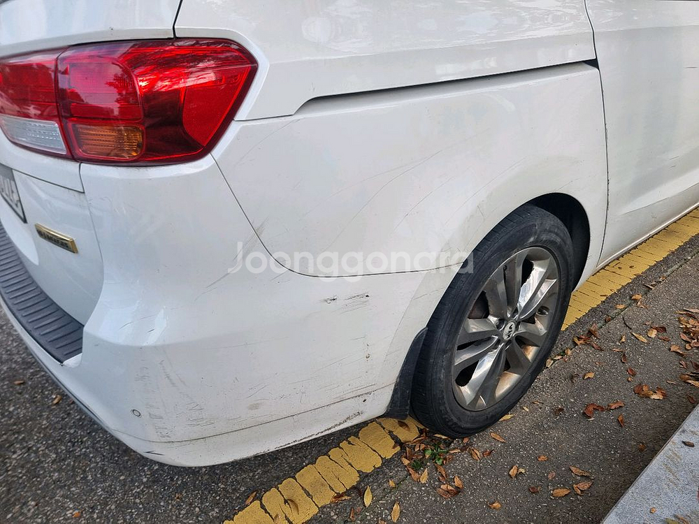 2016년 11월등록 카니발 하이리무진 판매합니다.--3