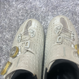 시마노 에스파이어 클릿슈즈 sh-rc900 42싸이즈 로라용 팝니다