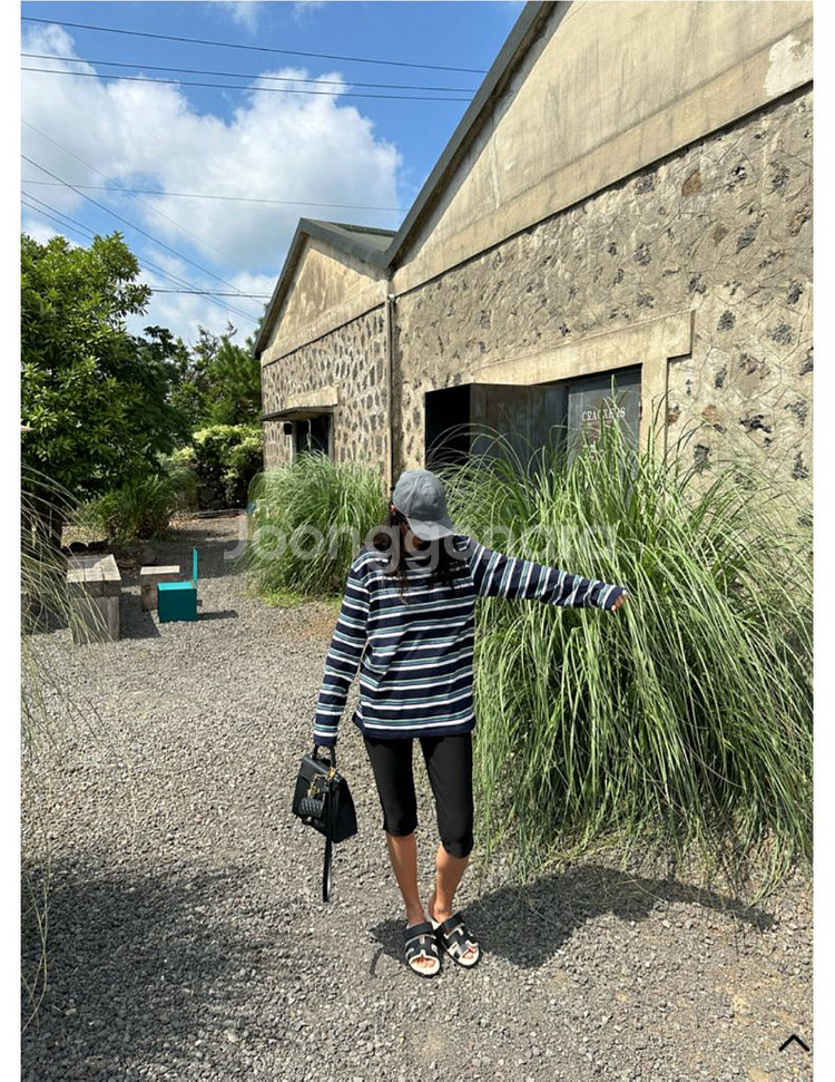 라밤바룸 스트라이프 롱슬리브 티셔츠(네이비)1-새상품--2