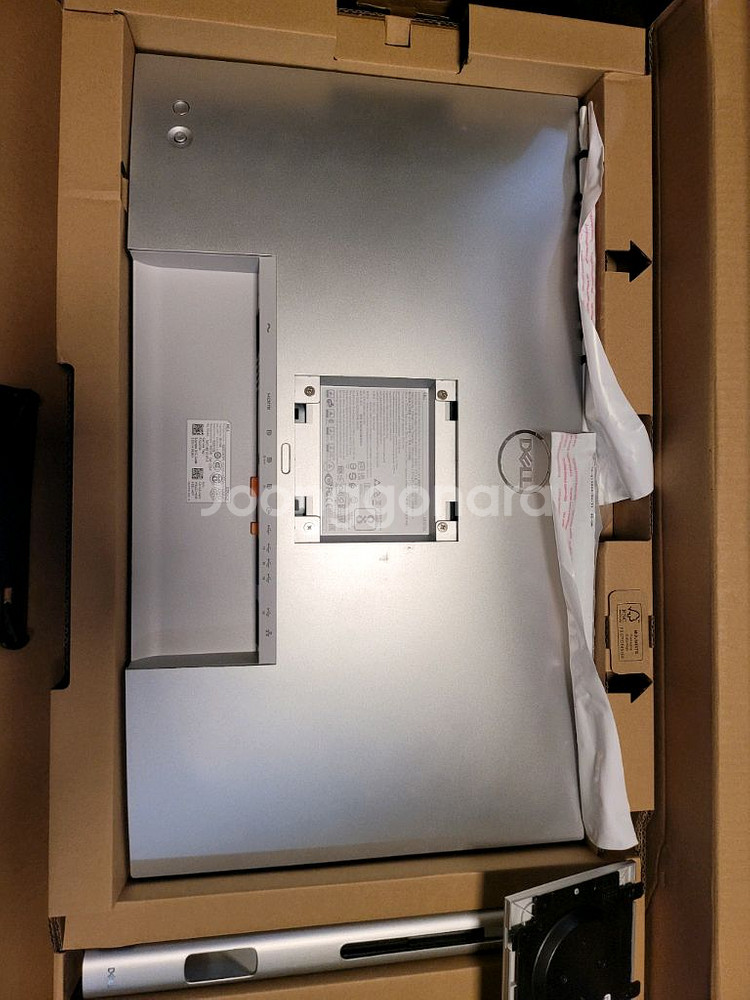 DELL 고사양 게임용 모니터 4K모델명 U2723QE--9