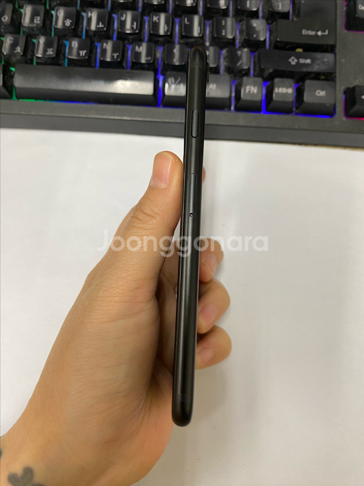 아이폰7 매트블랙 특SSS급 256G 배터리100%--5