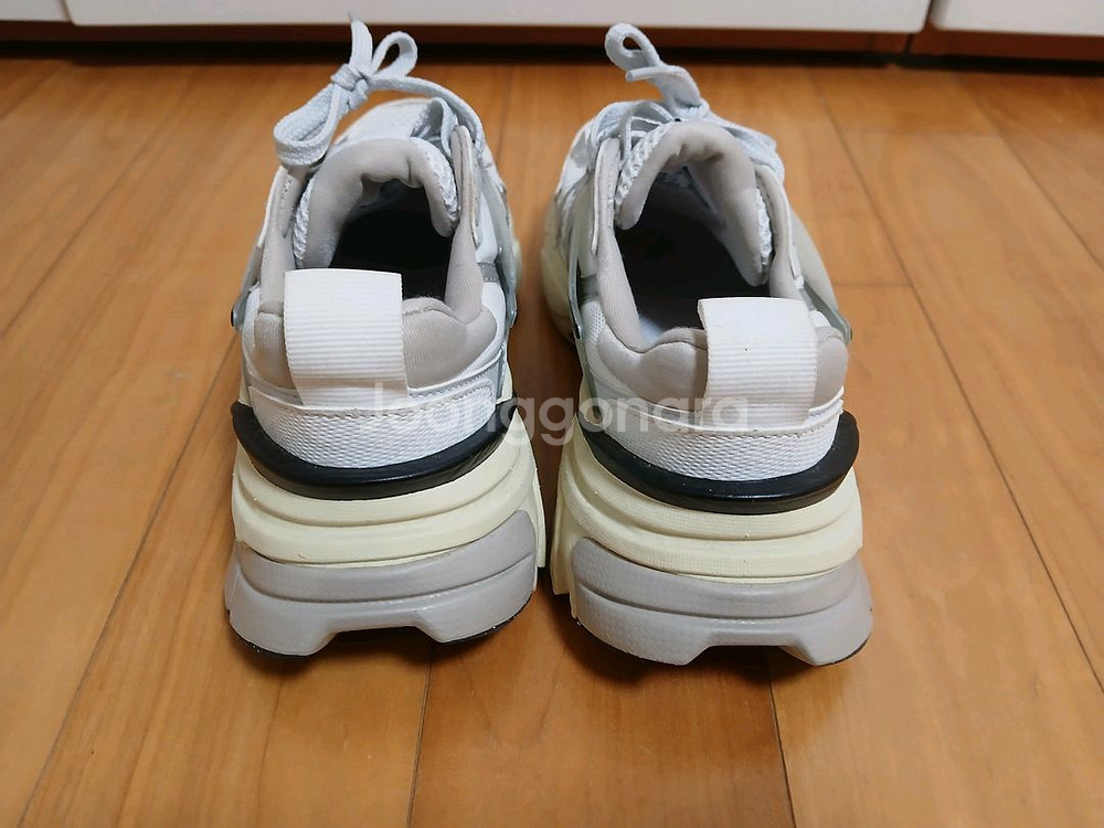 나이키 v2k 운동화 225--1